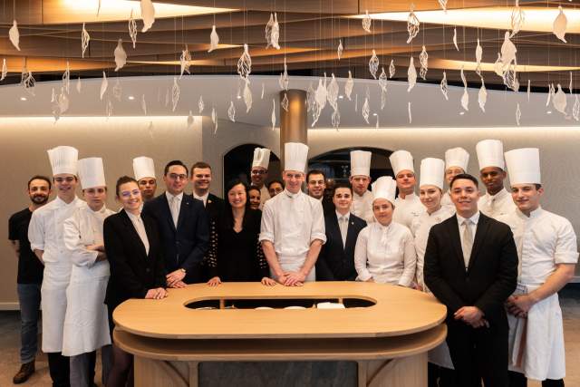 Restaurant 2 étoiles Michelin Noirmont, Suisse · Maison Wenger 