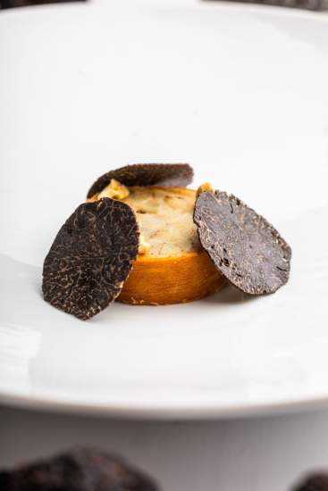 Restaurant 2 étoiles Michelin Noirmont, Suisse · Maison Wenger 