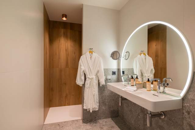 Restaurant 2 étoiles Michelin Noirmont, Suisse · Maison Wenger 