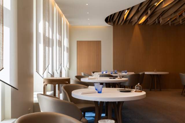 Restaurant 2 étoiles Michelin Noirmont, Suisse · Maison Wenger 