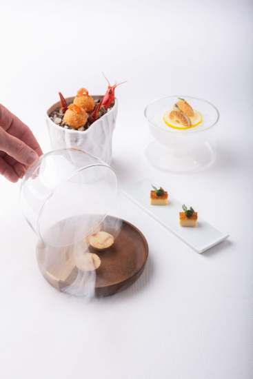 Restaurant 2 étoiles Michelin Noirmont, Suisse · Maison Wenger 