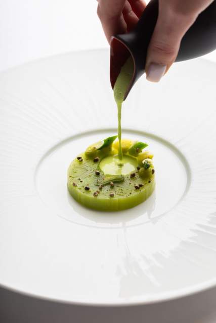 Restaurant 2 étoiles Michelin Noirmont, Suisse · Maison Wenger 